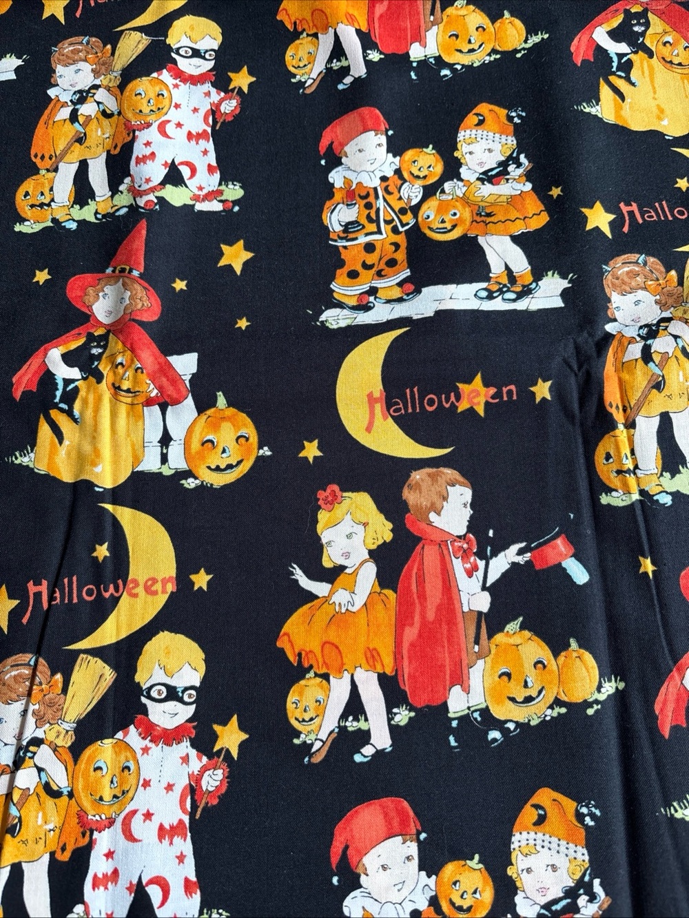 Alexander Henry 2006 Halloween TRICK or TREAT fabric Selling By The 1/2 yd new